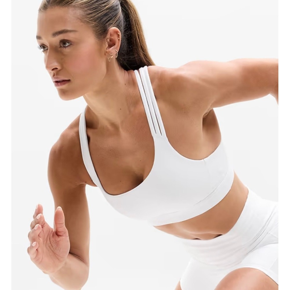 Athleta Train Free Sports Bra White D-DD M Medium Impact Strappy Racerback NWT